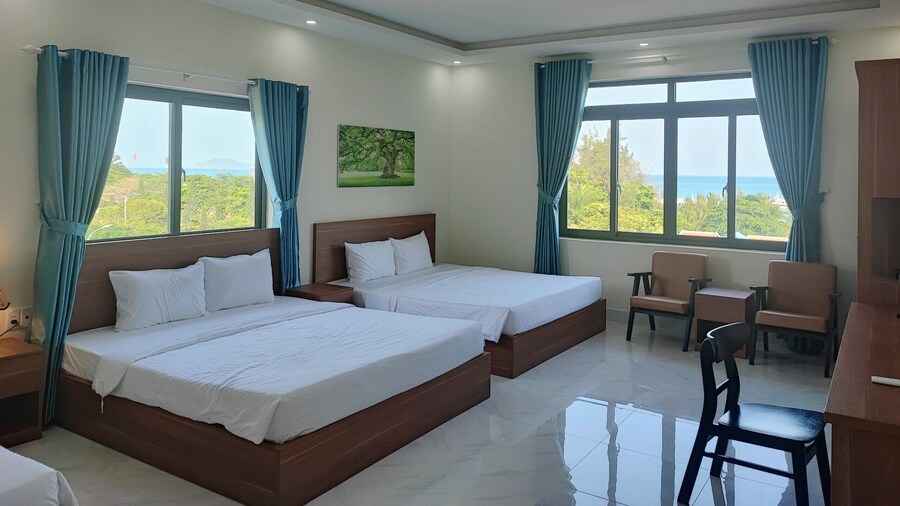 HOANG ANH CON DAO HOTEL