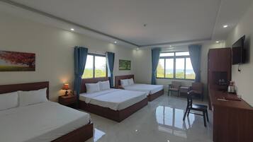 Family Shared Dormitory | Hypo-allergenic bedding, minibar, in-room safe, desk