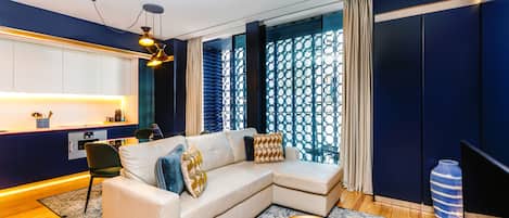 Studio | Oleskelualue | Taulutelevisio