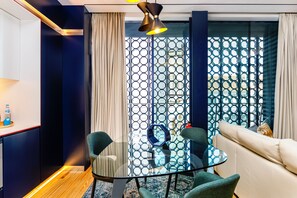 Studio | Dining room - Náutico Apartments by APT IIN - Cascais Center (Cascais)