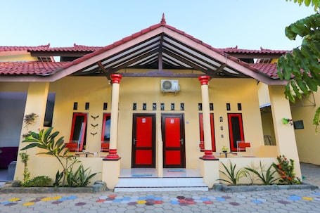 Fachada de la propiedad