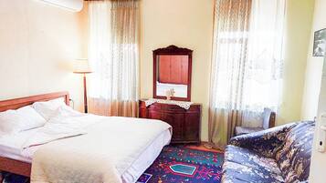 2 sovrum, skrivbord, strykjÀrn/strykbrÀda och gratis wi-fi