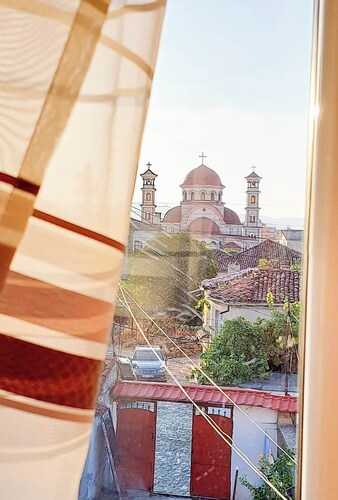 Liora's Place - Cozy Traditional House in the heart of Korca