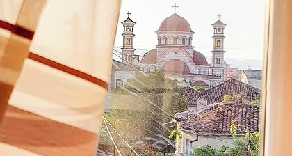 Liora's Place - Cozy Traditional House in the heart of Korca