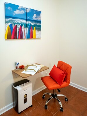 Interior - Newly Furnished One Bedroom Midterm Rental with Utilities  Blazing Fast Internet (Newark)