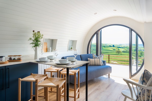 Cottage | Dining