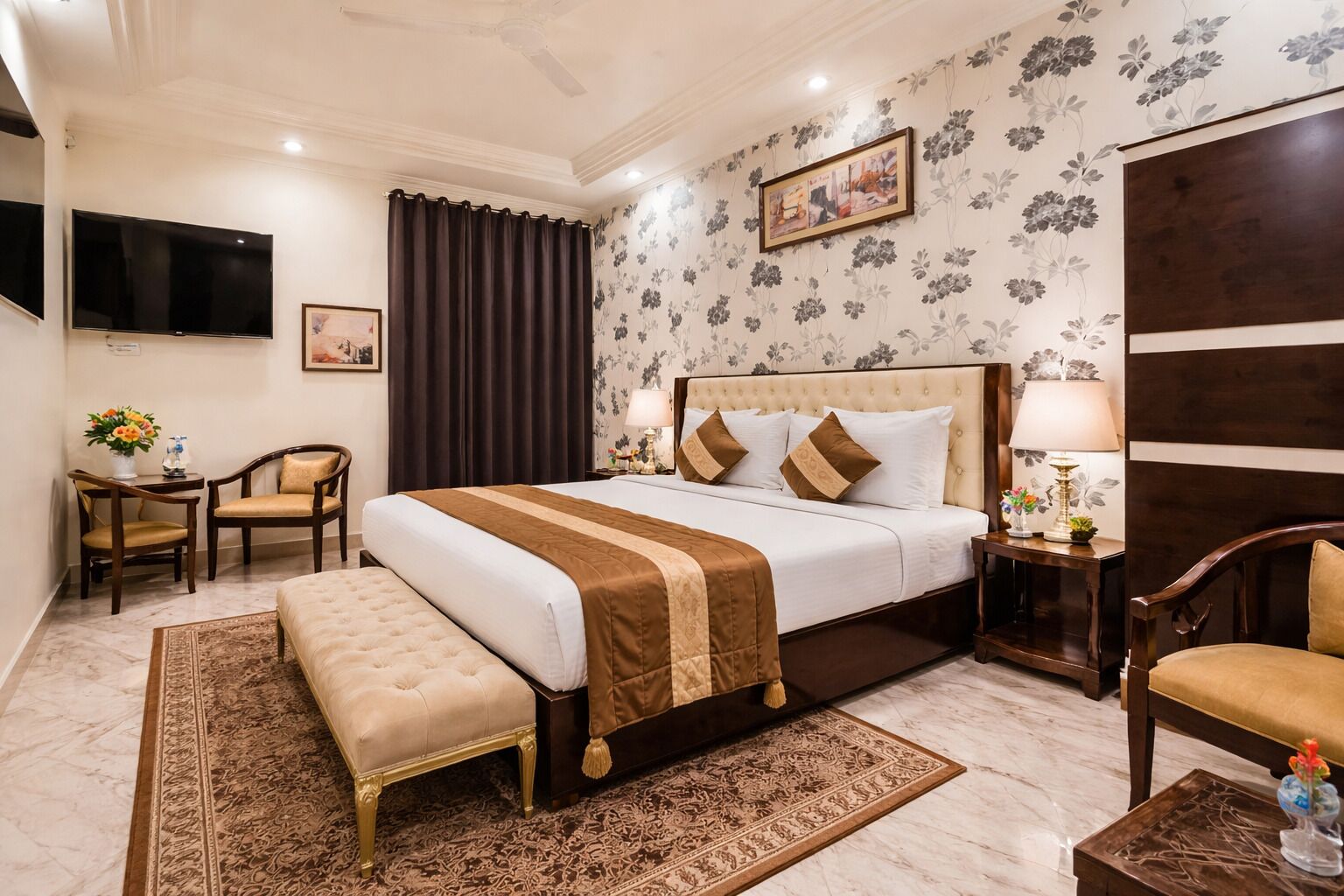 Photo - Hotel WHITE & BLUE Delhi Airport