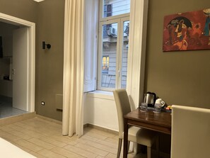 Quarto standard | Frigobar, cofres nos quartos, escrivaninha, Wi-Fi de cortesia