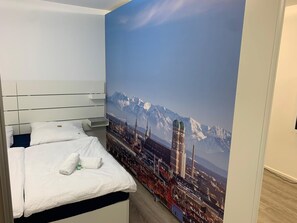 1 bedroom, iron/ironing board, WiFi, bed sheets - Gehobenes Apartment in Ruhiger Wohngegend Münchens (München)