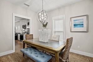 House, Multiple Beds, Kitchen, Garden View | Dining - 138 Sea Breeze Cir - Breeze by the Seashore (Panama City Beach)