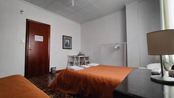 1 dormitorio, wifi, ropa de cama