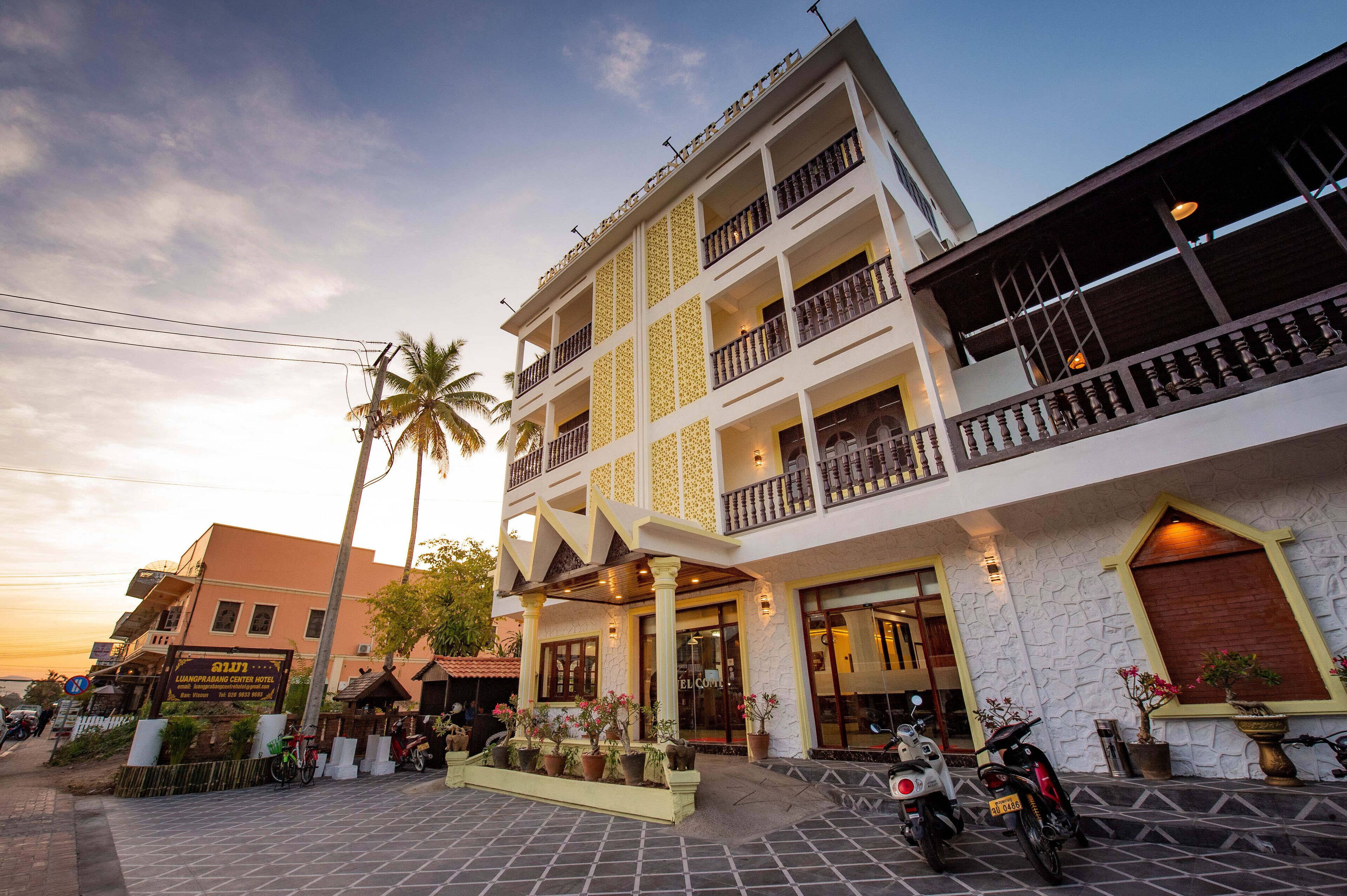 Vista frontal de la propiedad