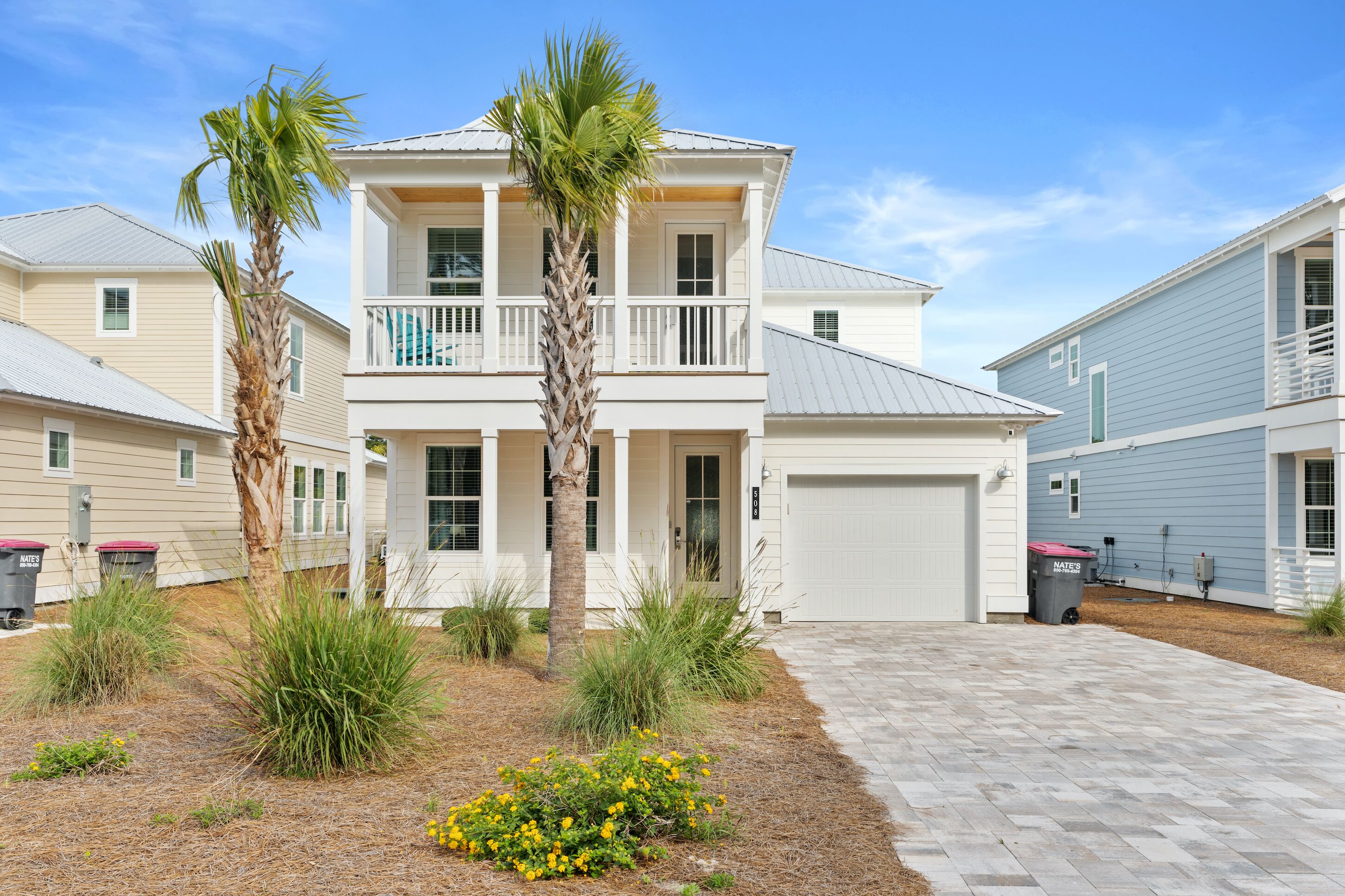 Beach House Pet Friendly, Private Pool with Hot Tub, Beach Fun for 16