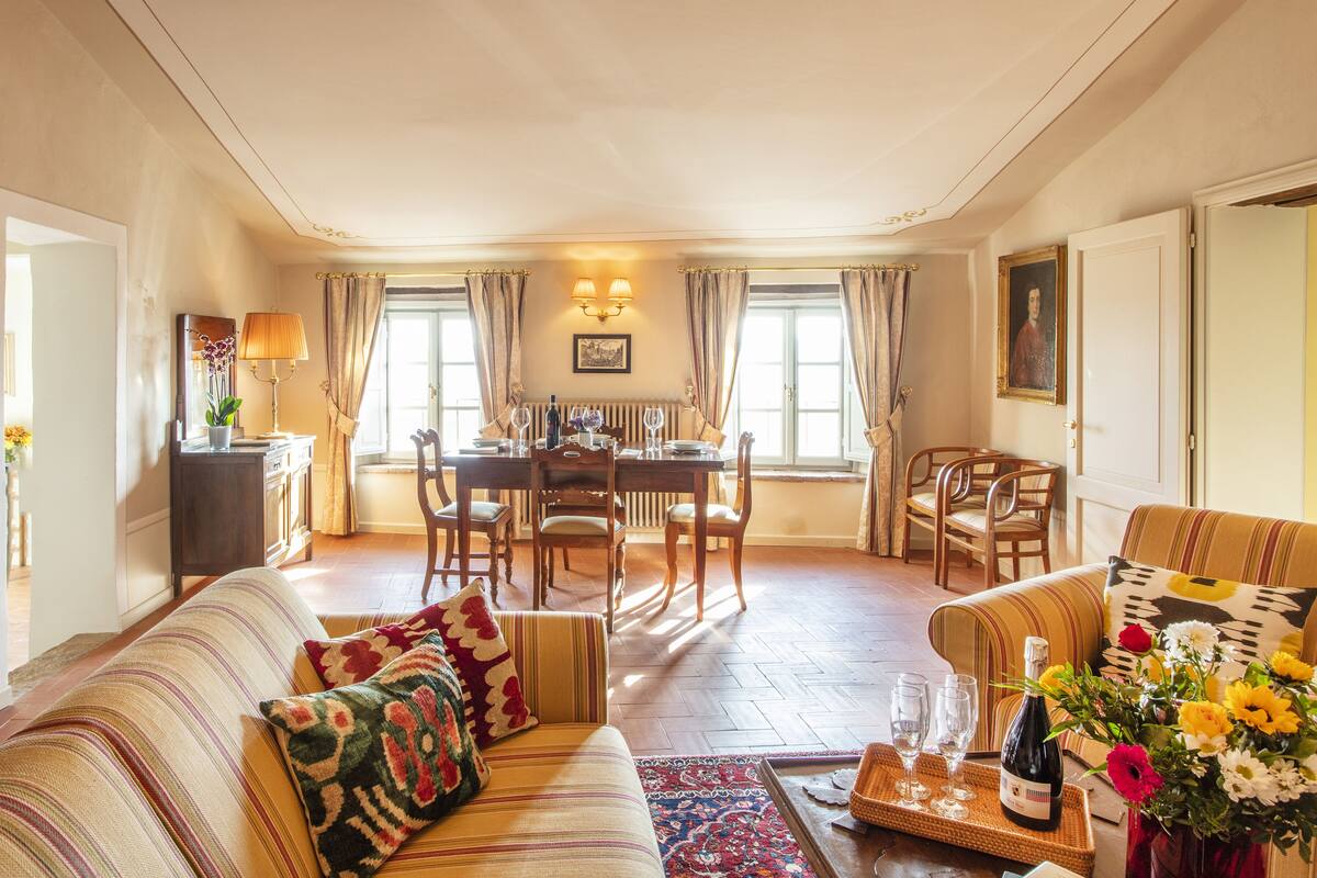 Departamento exclusivo | Área de sala de estar | Chimenea 