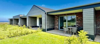 Terrasse und Garten mit Meerblick am Naturschutzgebiet Riedensee 800m zum Strand