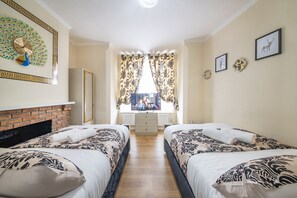 1 bedroom, WiFi, bed sheets - Enjoy a Wonderful and Relaxed Stay in out Beautiful Home (leeds)