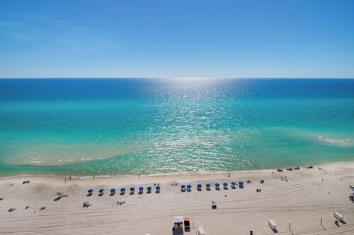Brand New Throughout! Emerald Beach - Gulf Front! Sleeps 8!
