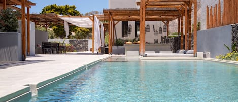 Seasonal outdoor pool