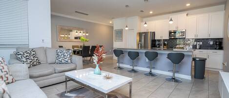 スマートテレビ、書斎 / ワークスペース