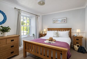 2 slaapkamers, een strijkplank/strijkijzer, wifi, beddengoed