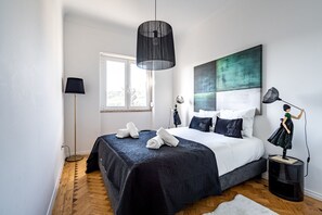 2 chambres, fer et planche à repasser, accès au Wi-Fi (inclus)