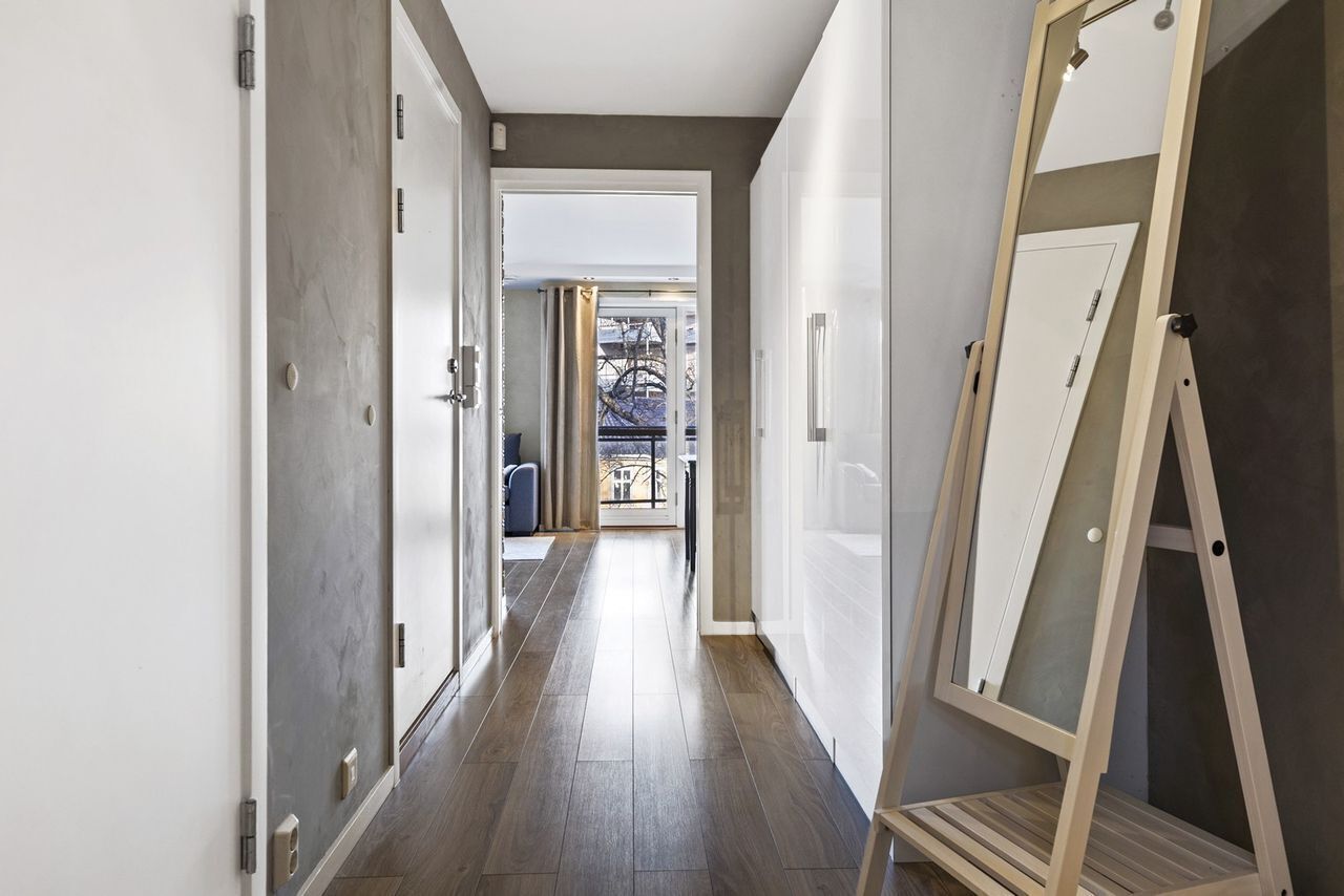 Basic Apartment | Pillowtop beds, individually decorated, individually furnished