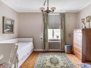 3 عدّة  غرف نوم وخدمة الإنترنت