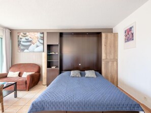 1 chambre, fer et planche à repasser, Wi-Fi