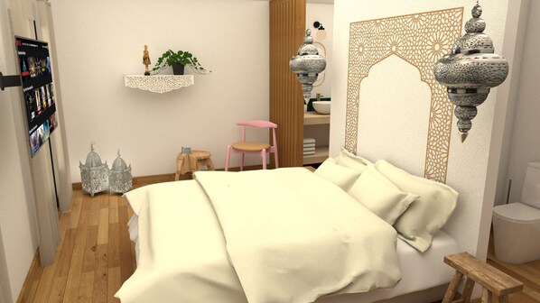 Un dormitorio con una cama, un taburete pequeño, una estantería con objetos decorativos y una lámpara de pared.