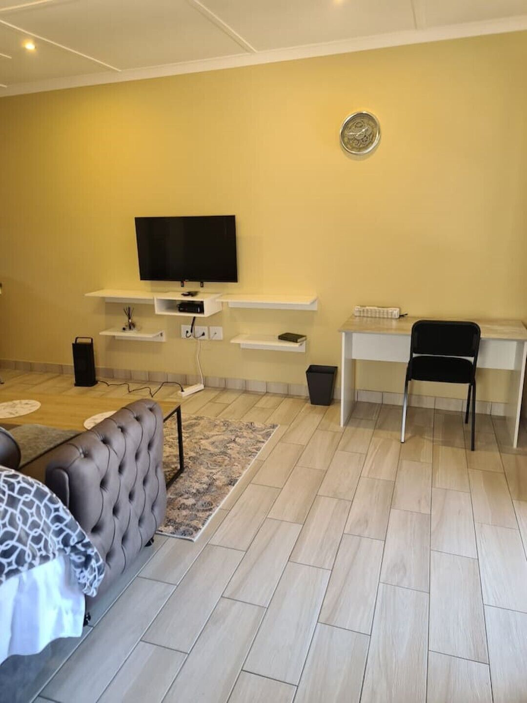 Bustani 1 -spacious Secure and Private Apartment - Self-catering