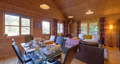 Ben Macdui - sleeps 6 guests in 3 bedrooms
