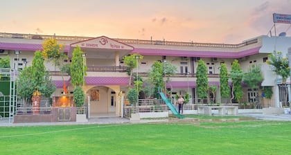 Hotel Prabhat Palace