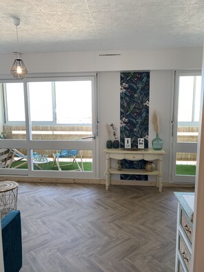 Interior - L'horizon - Vue sur L'océan (Saint-Hilaire-de-Riez)