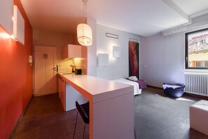 Business Apartment | Living area