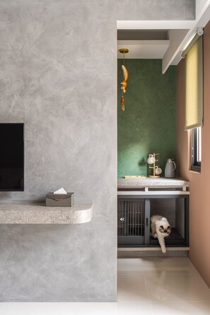 Habitación clásica con 1 cama matrimonial o 2 individuales, 2 habitaciones, para no fumadores | Camas con efecto memoria y artículos del minibar gratis 