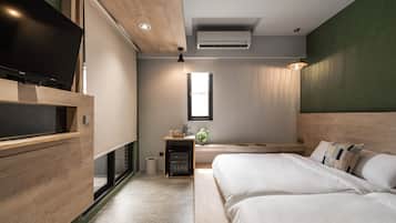 Camera familiare, 2 letti matrimoniali, non fumatori, bagno in camera | 1 camera, materassi in memory foam, minibar con snack e bevande gratuite