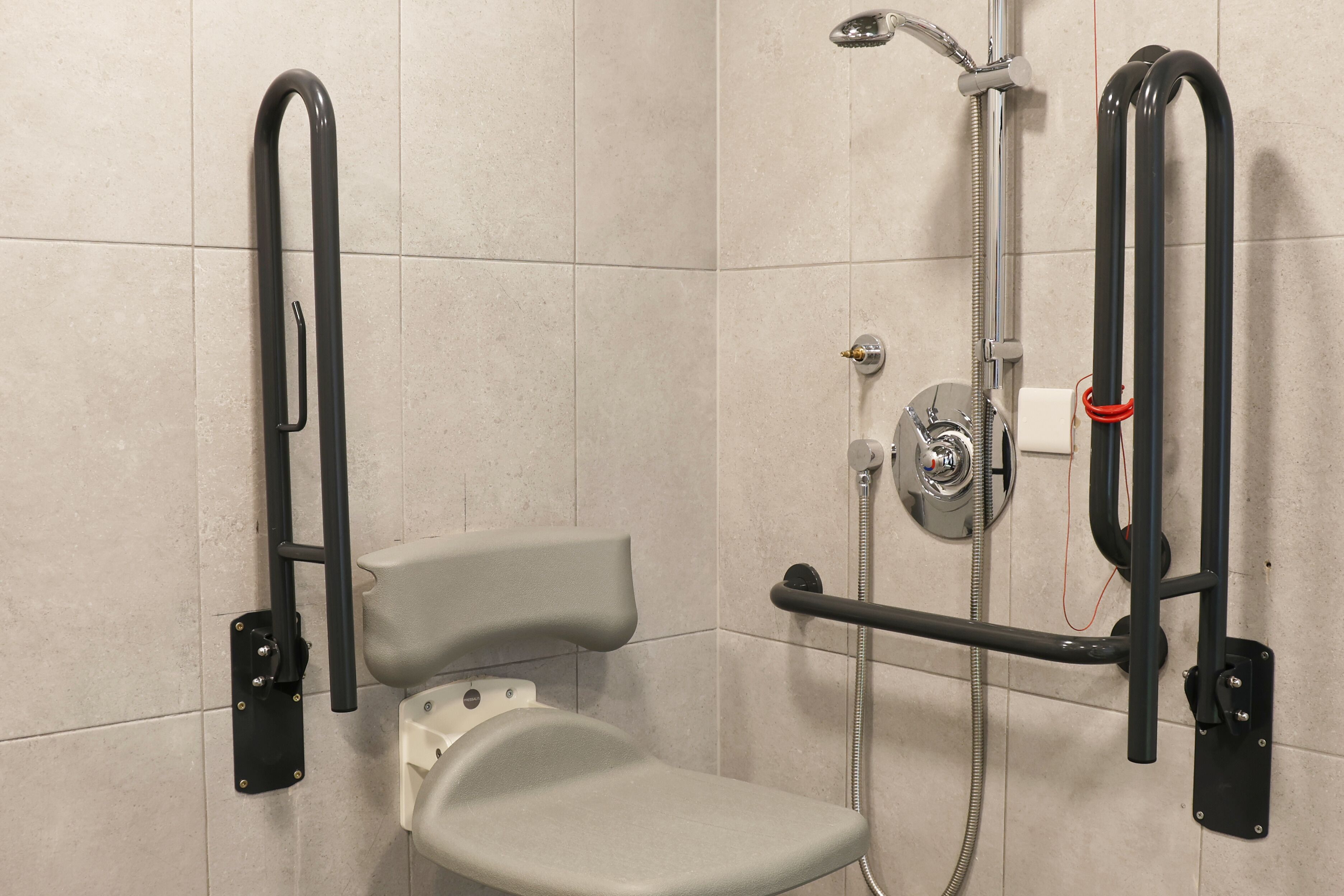 Photo - Clink i Lár