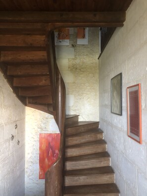 Interior - Charming Maison de Maitre with pool near Saint-Emilion, Cognac and Bordeaux! (Bonnes)