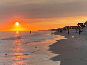 Liegestühle, Strandtücher