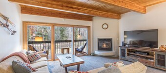 Riverside D3 | Skiing, River Views & Trails at Your Door