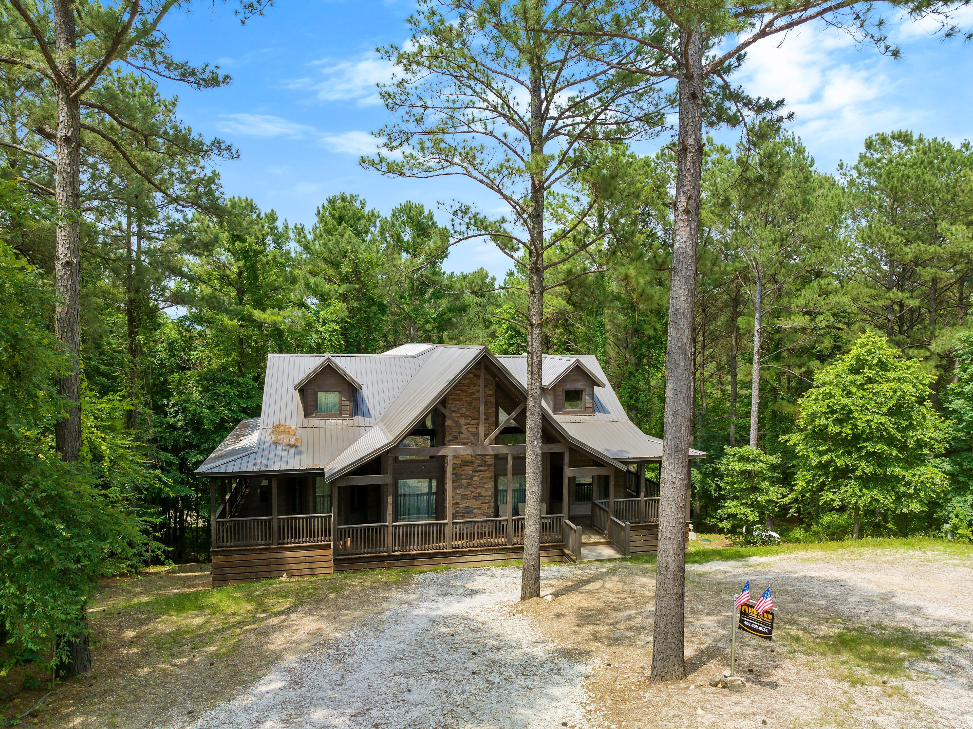 Boondock Ridge- 5bd w/ 2 hottubs!