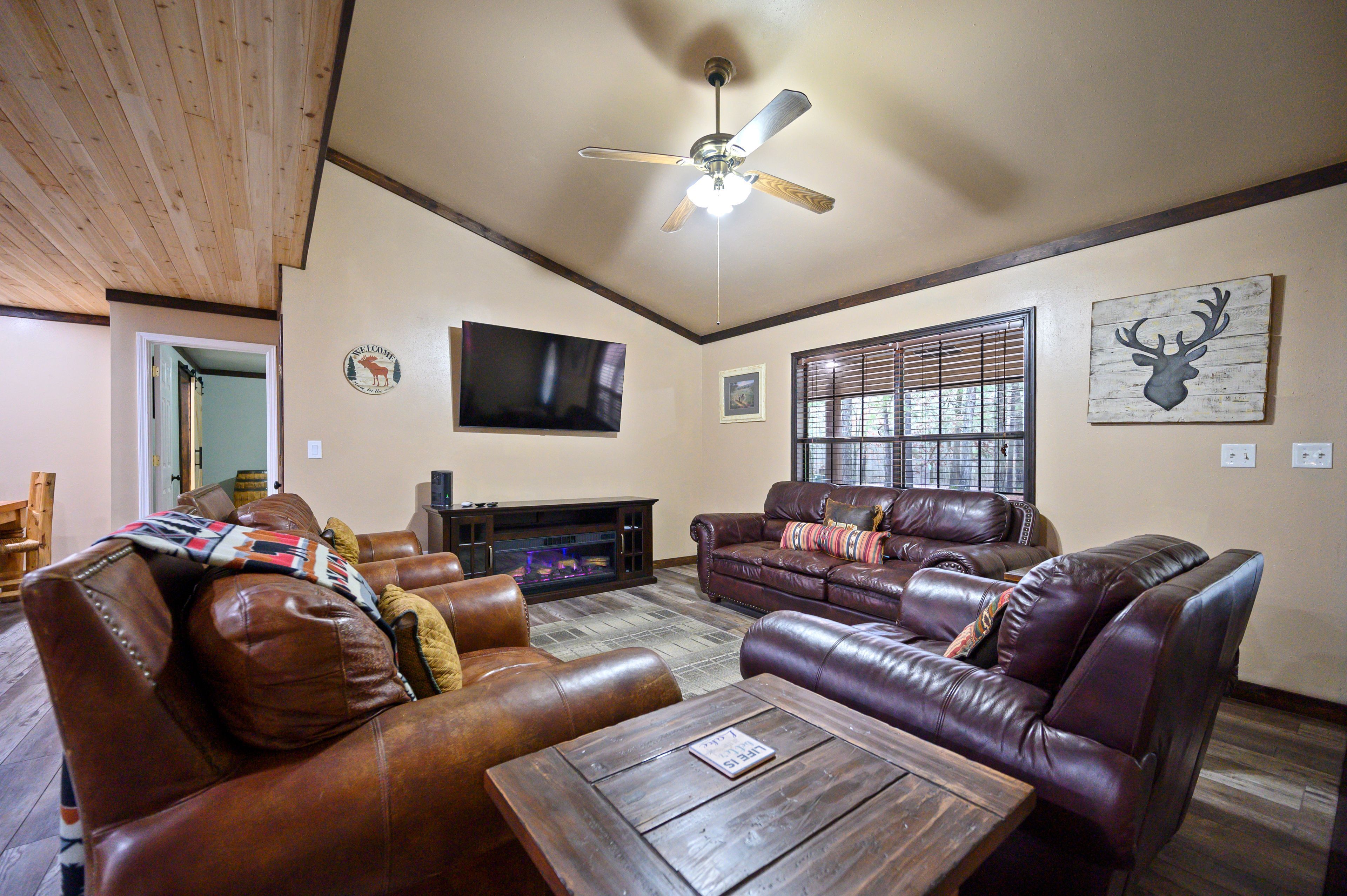 Pinot Noir 3 bedroom cabin