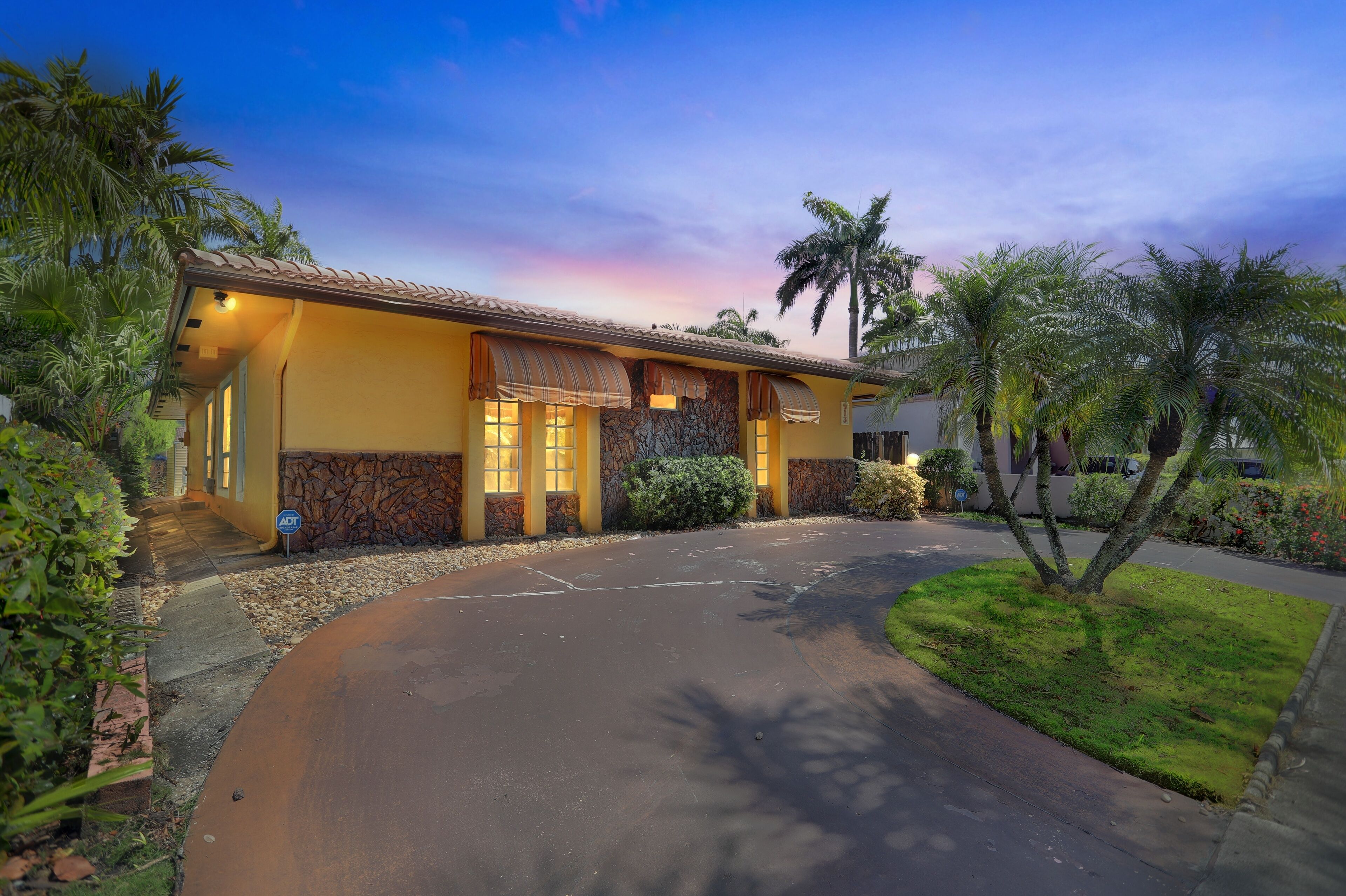 House, 3 Bedrooms | Exterior