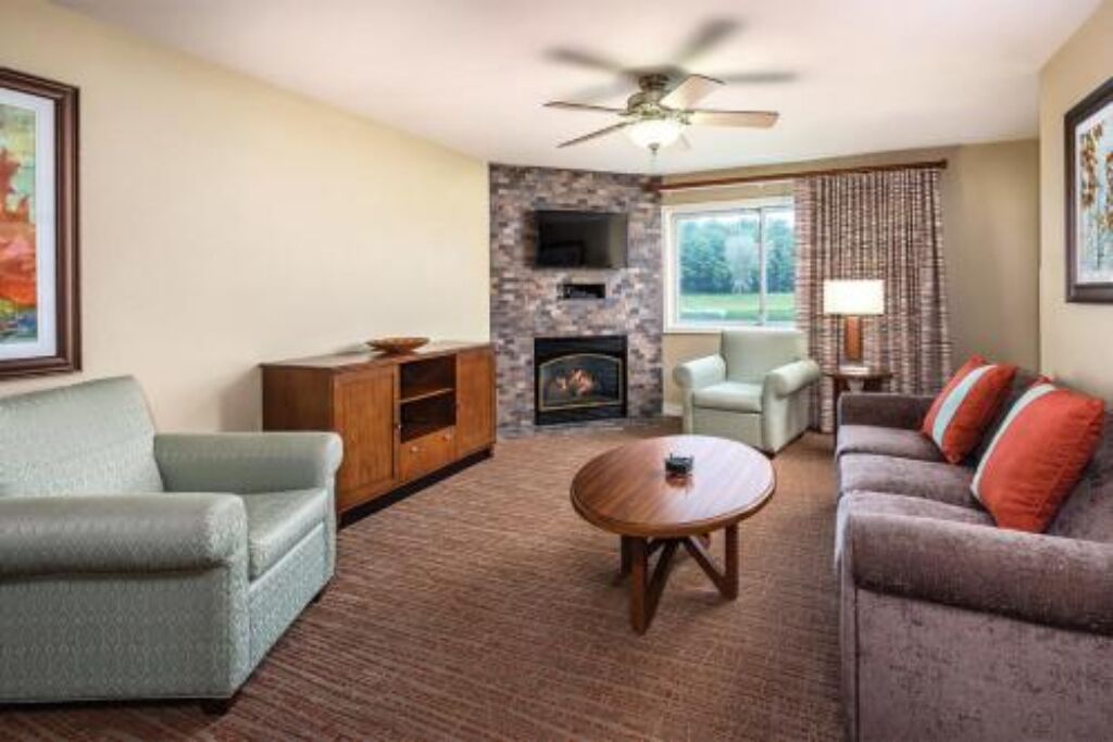 1 Bedroom Wisconsin Dells, Wyndham Tamarack!!