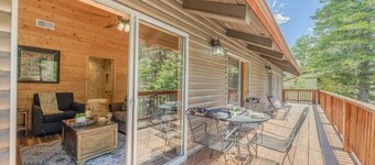 Angel Falls- Riverside, Hot Tub, Game Room, Pets