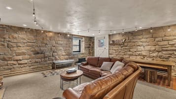 TV, fireplace, video games, offices
