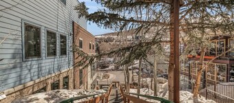 Rustic 2BR Steps from Main St!