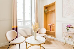 Interior - Merveil - Luxury Suite -Opera - Volney I (Paris)