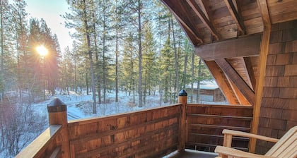 Deer Run Chalet - Alpine Style Retreat in Mazama