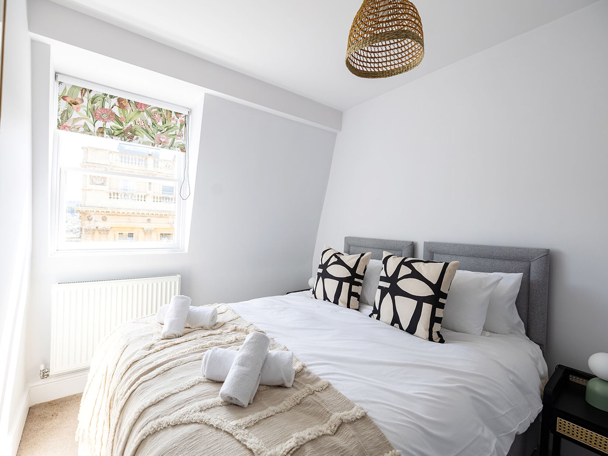 3 dormitorios, tabla de planchar con plancha, wifi gratis y ropa de cama